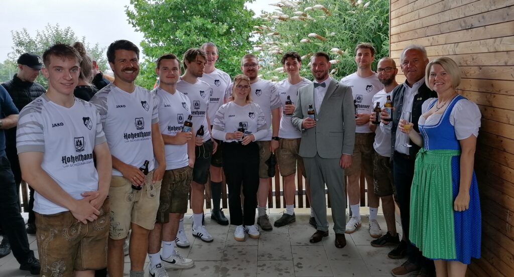 VfR Moosthenning gratulierte