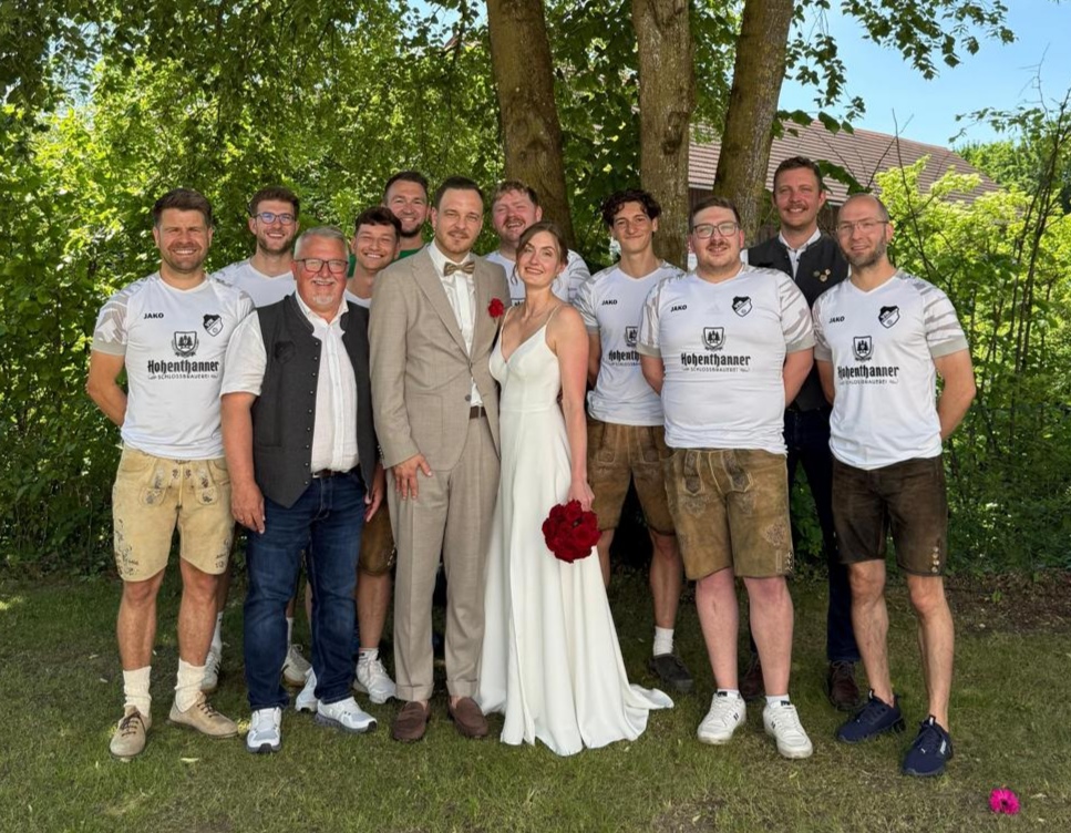 VfR Moosthenning gratuliert zur Hochzeit